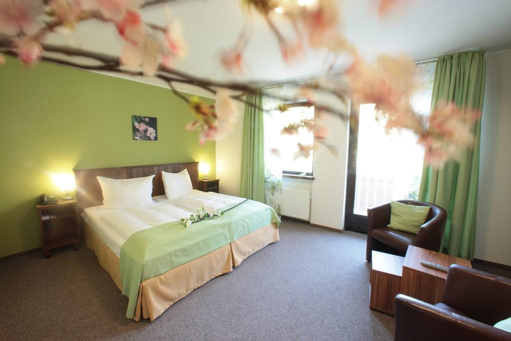 Hotel Lellmann Löf エクステリア 写真