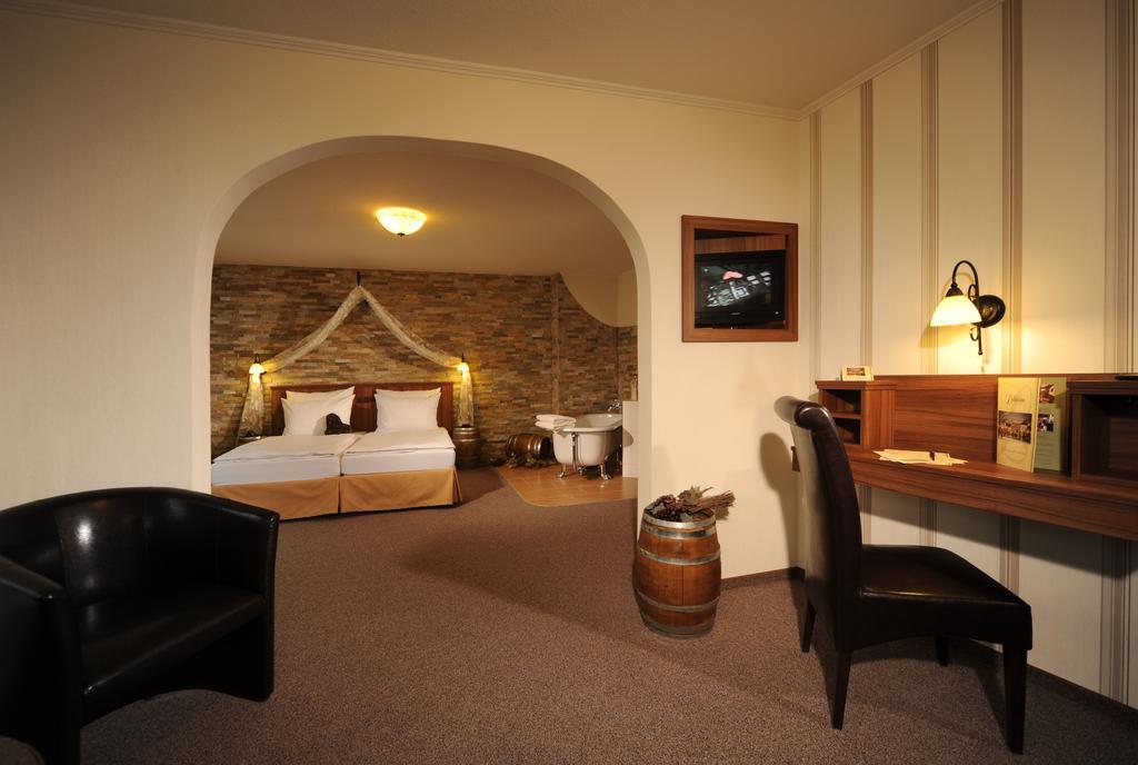 Hotel Lellmann Löf エクステリア 写真