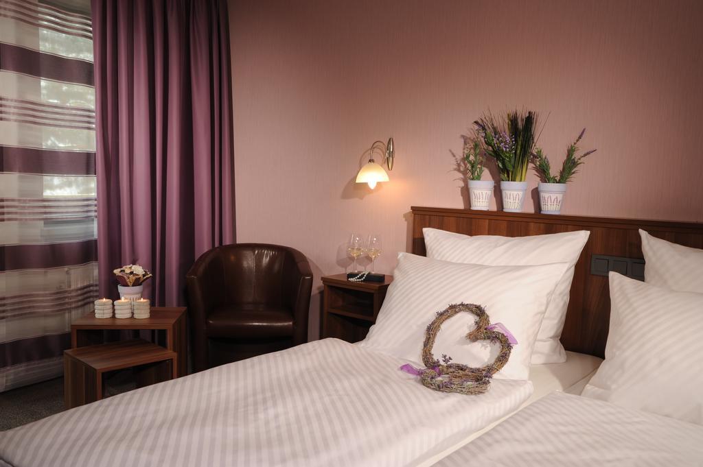 Hotel Lellmann Löf エクステリア 写真
